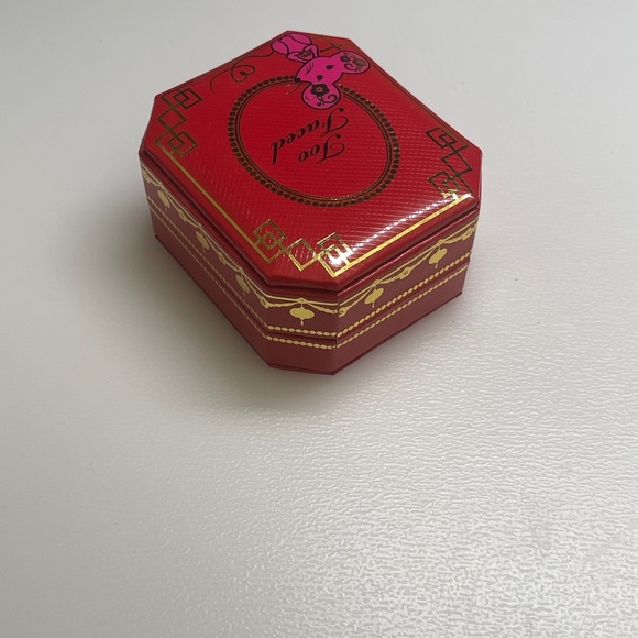 Too Faced YEAR OF THE RAT Diamond Fire Highlighter 0.42 oz - Picture 3 of 5